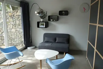 Image de Mazet contemporain au coeur de Nîmes