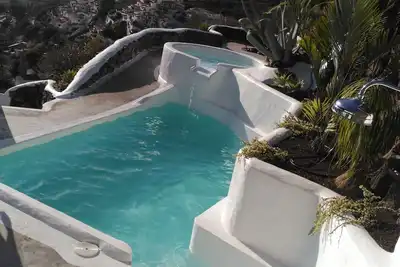Image de Magnifique maison avec piscine privée et jacuzzi