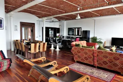 Image de Appartement loft de luxe au bord de la rivière Clyde