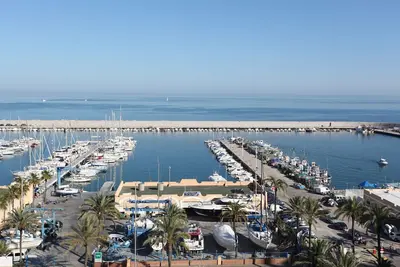 Image de Appartement de luxe avec vue sur la mer, première ligne, dans l'hôtel **** Las Palmeras