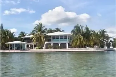 Image de Belle 3\/2 10 personnes. Toutes Les Chambres Waterfront 3\/2 Pool