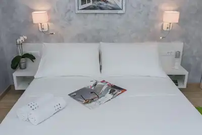 Image de Studio de luxe 4 * avec piscine chauffée