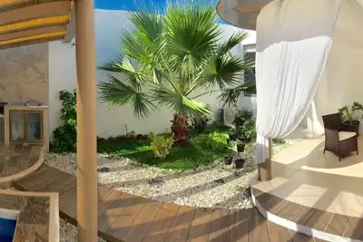 Image de Chambre De Luxe Avec Piscine PRIVÉE Et Grill. . . Proche De La Plage