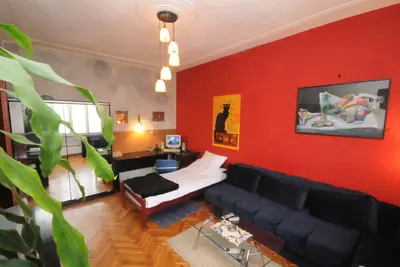 Appartement Sava, Vukov spomenik