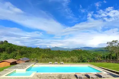 Image de Ancienne propriété avec jardin, piscine privée, Wifi gratuit, entre Florence et Arezzo