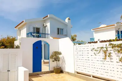 Image de Villa au coeur de Protaras Près Fig Tree Bay et dans la bande principale