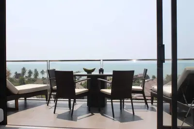 Image de Appartement de luxe avec vue sur la mer et une grande terrasse