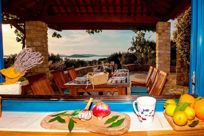 Image de Maison Oh La La! île tranquille où votre voiture n'est pas nécessaire!