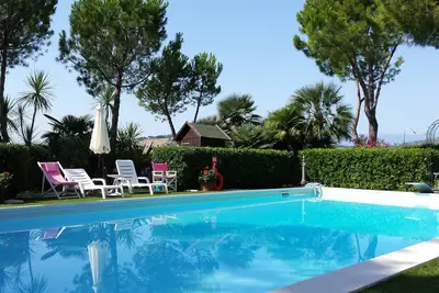 Image de Superbe villa individuelle avec jardin et piscine - de Rome 90 minutes