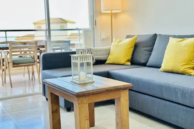 Image de En bord de mer, belles vues et proche du centre commercial