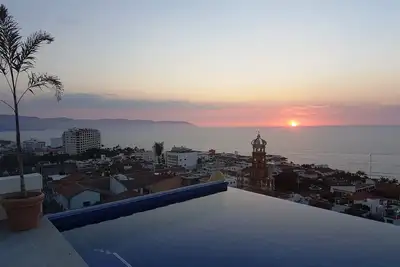 Image de Nouveau Penthouse au coeur de Gringo Gulch