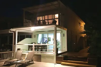 Image de Contemporain 2br Villa à Jolly Harbour