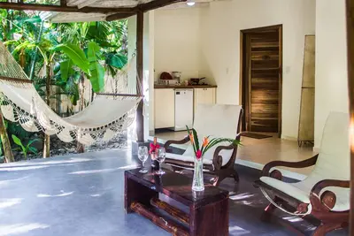 Image de Bungalow lune de miel à Banana Beach avec Ac, Wifi haut débit, cuisine, patio