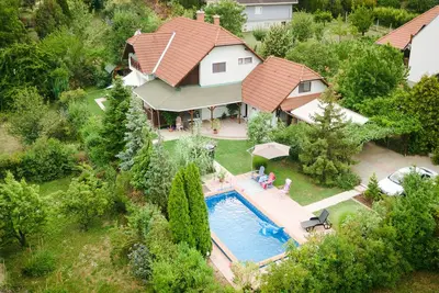 Image de Casa Lavanda Alsóörs - Maison de vacances avec piscine