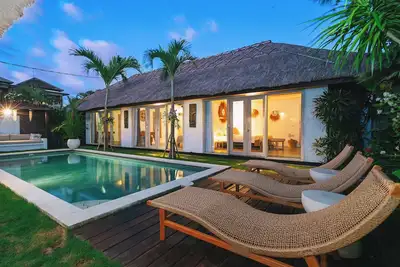 Image de Canggu Villa 4br + big Pool + 10 mins to Beach