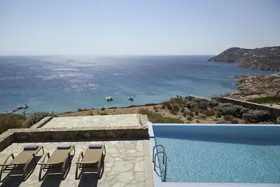 Image de Villa de luxe de 5 chambres avec piscine et vue imprenable sur la mer près de la plage d'Elia