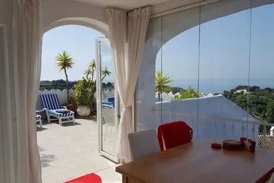 Image de Penthouse Villa avec 360 degrés vue panoramique sur l'océan, les montagnes