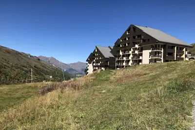 Image de Charmant appt neuf 4p. Les Ménuires au pied des pistes, vue sur la montagne