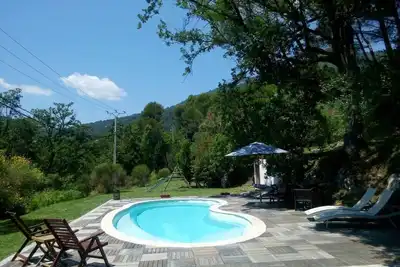 Image de Mas provençal au calme avec piscine sur la Cote d'Azur