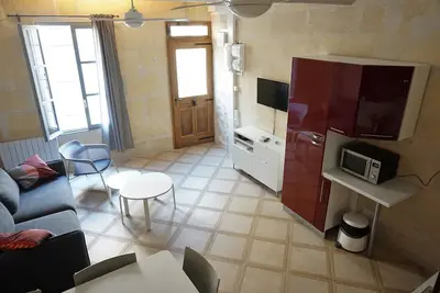 Image de Maison typiquement arlésienne proche des arènes