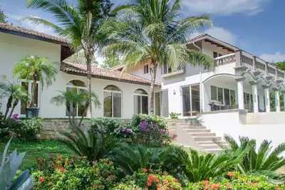 Image de Meilleur rapport qualité \/ prix 3b \/ 3. 5bt maison en bord de mer dans le complexe de Guacalito avec piscine privée