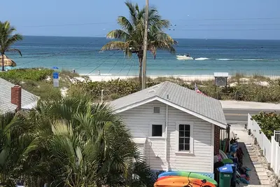 Spécial mai / juin - vue sur la plage / le golfe, piscine, terrasses, kayak, PaddleBoard, foyer, Wifi