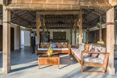 Image de Villas en bord de mer avec piscine à débordement privée