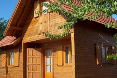 Image de chalet Situé avec vue panoramique sur le lac Balaton et de l'autoroute M7 4 km