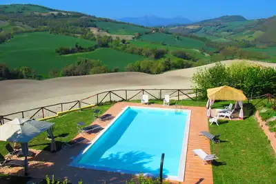 Image de Casa dei Sogni d'Oro - Appart. Nidastore avec piscine 12x6 m - vue panoramique