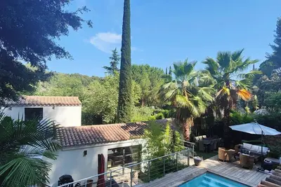 Image de Villa récente de standing 135 M2, piscine chauffée. 5mn plages et golf.