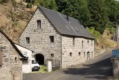 Image de Pour les passionnés de randonnées et\/ou de sports d'hiver Sancy\/Super Besse