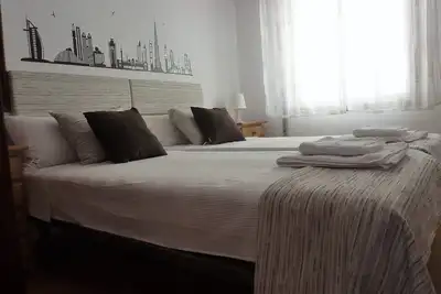 Image de Penthouse avec WiFi à côté de la gare