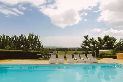 Image de Ancienne Maison de Vigneron piscine privée 14 pers