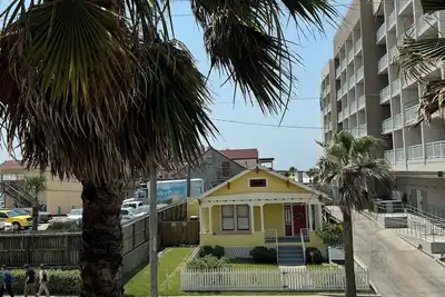 Image de Maison pittoresque de 2 chambres avec vue sur l'océan et Wifi gratuit