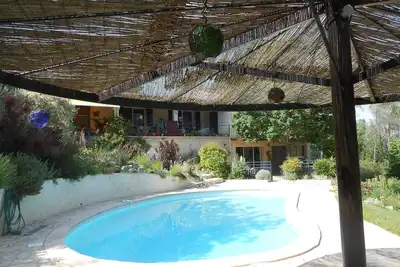 Image de Appartement indépendant dans une villa sur Grand  terrain de 4000 mètres  carrés