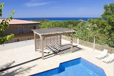 Image de West End Pool & Amazing Views 2 Br \/ 2 Ba Condo Enjoy the Trade Winds Vacate Well