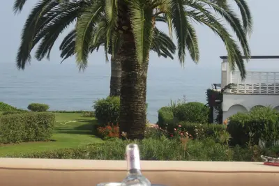 Image de Charmante maison de ville en bord de mer, vue mer, à distance de marche Estepona