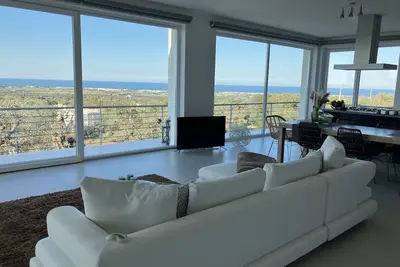 Image de Belle villa avec vue imprenable sur la mer à 180 °