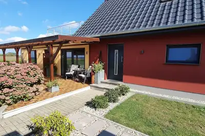 Image de Appartement calme avec terrasse et vue sur l'eau