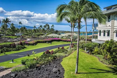 Le paradis vous attend! Magnifique condo Kolea avec de superbes vues