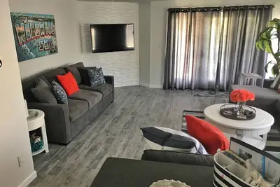 Image de Beautiful Diamond Beach Townhouse 3 lit \/ 2. 5 bains, 1 bloc à la plage avec vue!