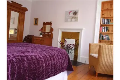 Image de Belle appartement de 2 chambres dans la ville historique d'Édimbourg Central