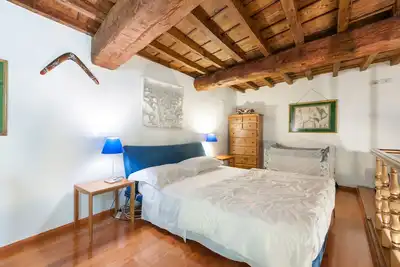 Image de Appartement dans un palais du 13ème siècle, au cœur de Florence