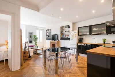 Image de ★ Saxe & The City ★ 90m², Balcon avec vue sur Fourvière, Lyon centre ❤️