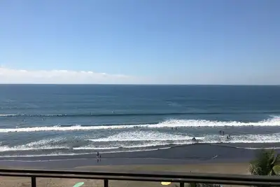 Image de Luxe 3 chambres \/ 3. 5 condo de bain sur la plage au coeur de Jaco