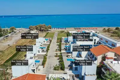 Image de Modern Beachfront villa, No car needed 1