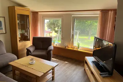 Image de Appartement pour 4 personnes avec un très grand jardin