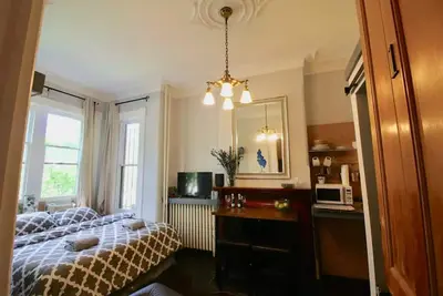 Studio de Luxe Calme et Charme, Lit King-Size, Près du Capitole et de la Cour Suprême
