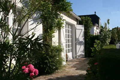 Image de Maison de famille pleine de charme proximité plage