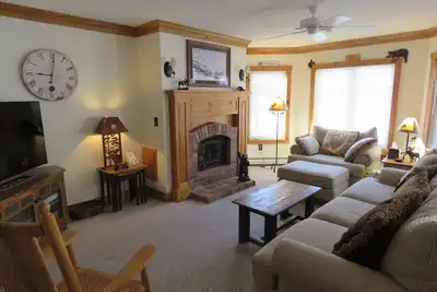 Image de Grande escapade en famille! Ski-In Ski-Out Condo de luxe Ă Jay Peak Resort